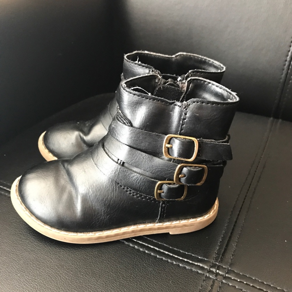 Black Boots